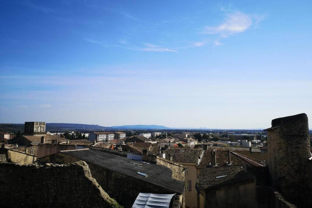 Maison De Village Meublee Avec Terrasse Donzère Exteriér fotografie